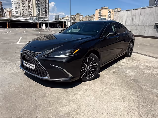 Lexus ES - зображення 1