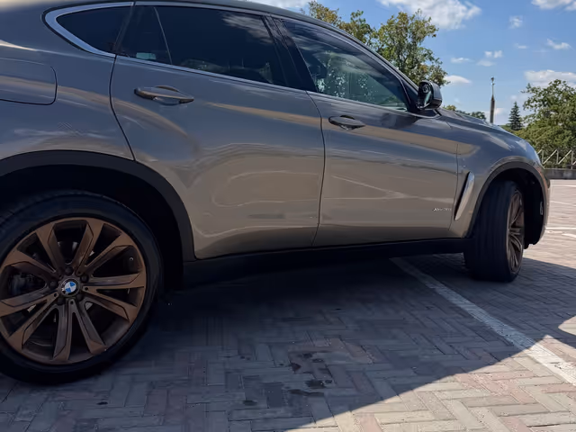 BMW X6 - зображення 4
