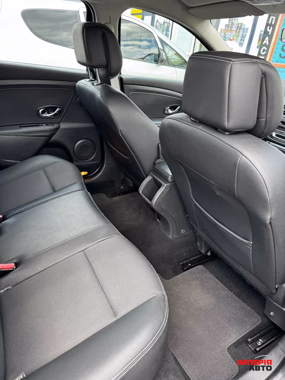 Renault Megane - фото 16