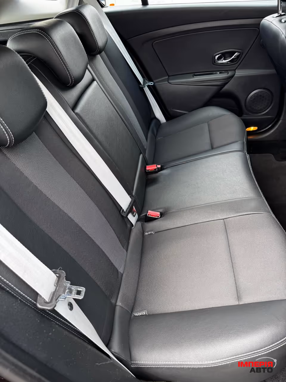 Renault Megane - фото 17