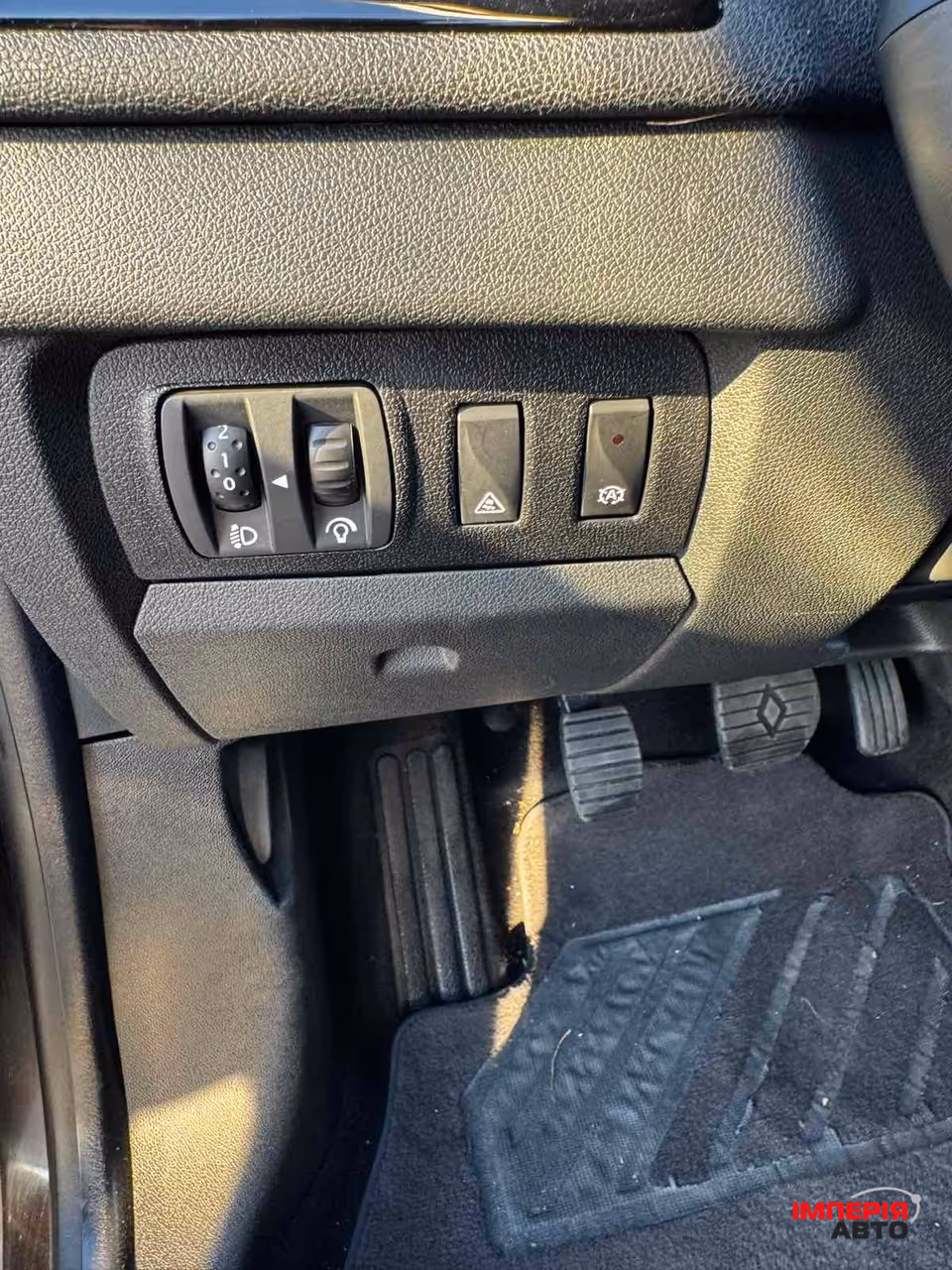 Renault Megane - фото 19