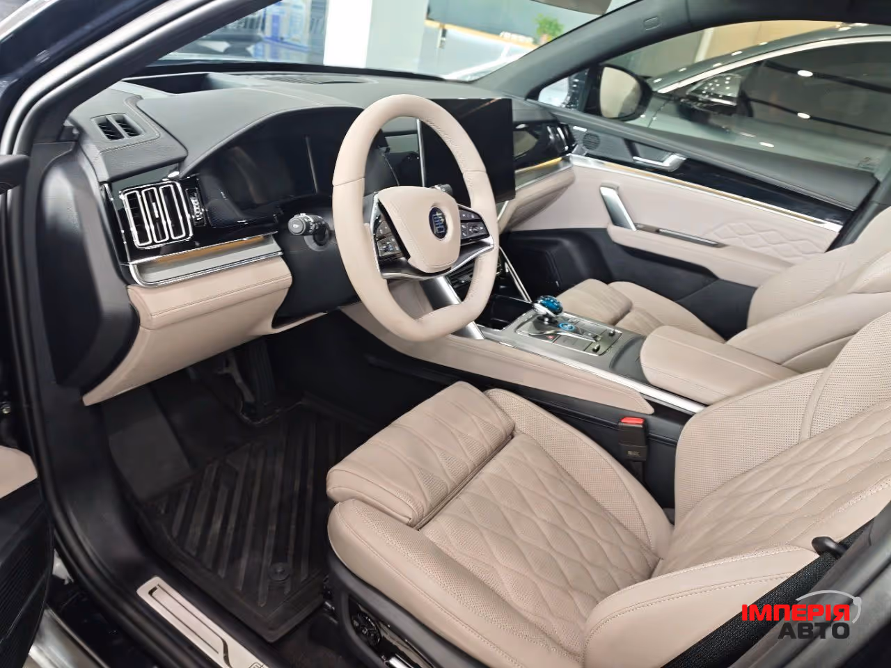 BYD Tang L - фото 4