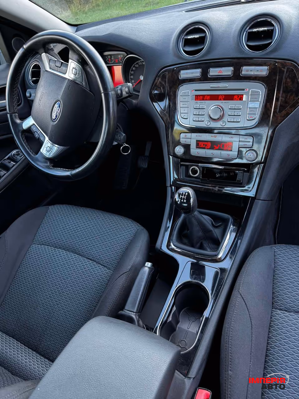 Ford Focus - фото 12