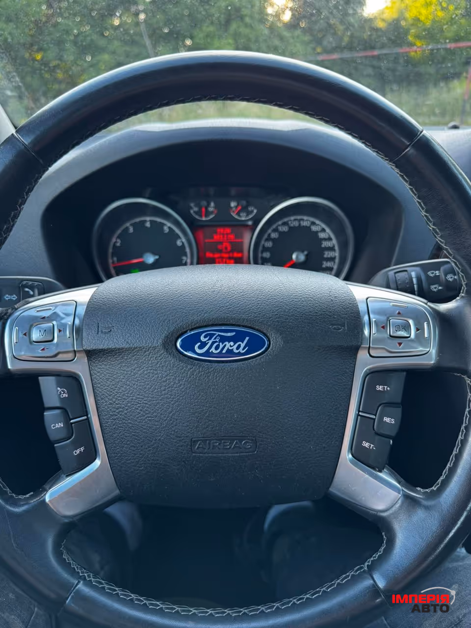 Ford Focus - фото 8