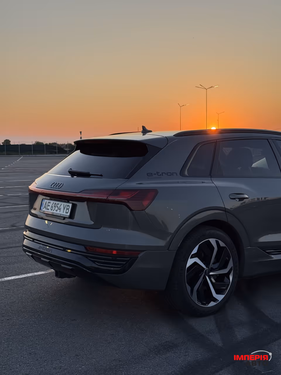 Audi Q8 e-tron - фото 5