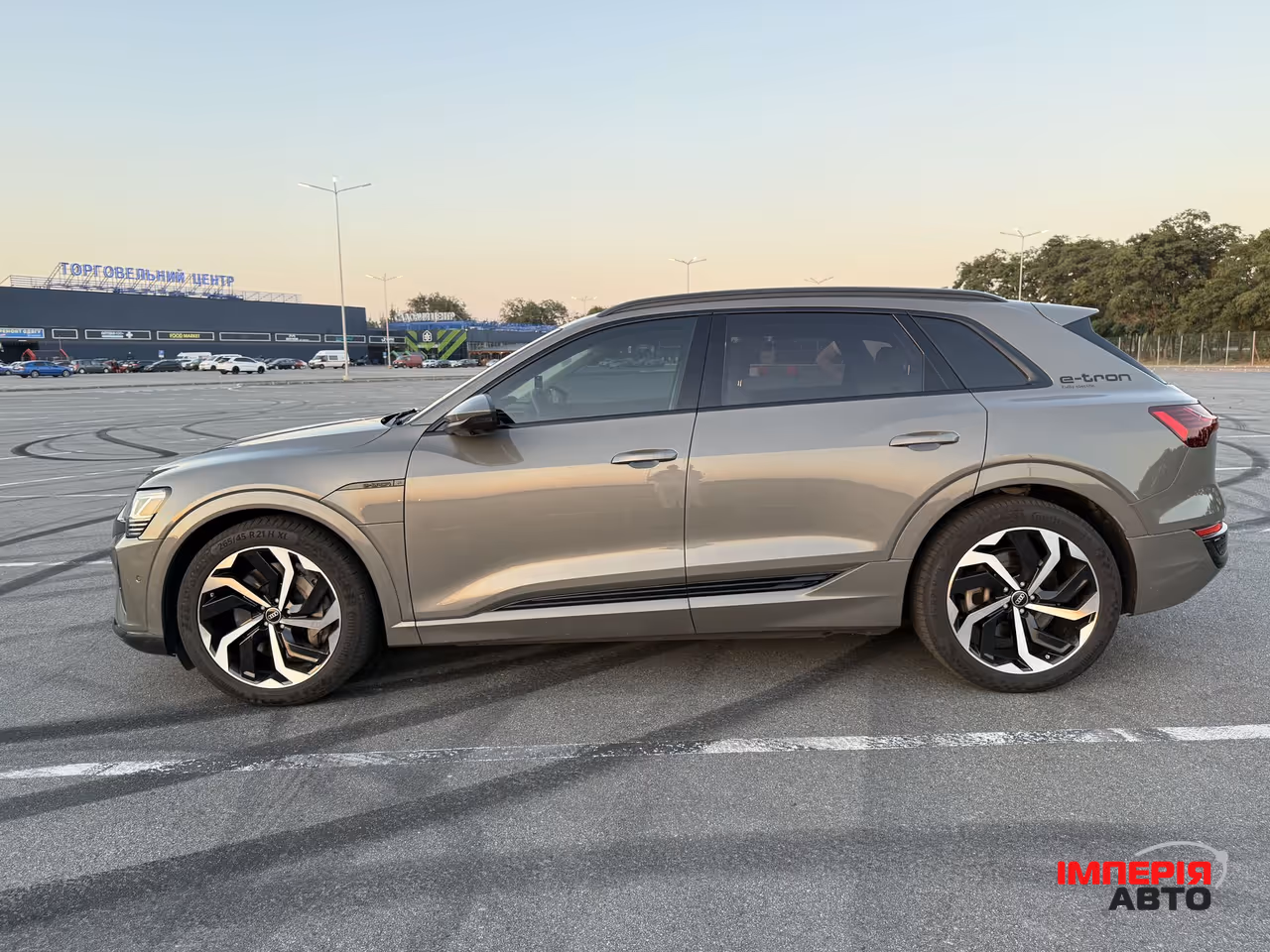 Audi Q8 e-tron - фото 10