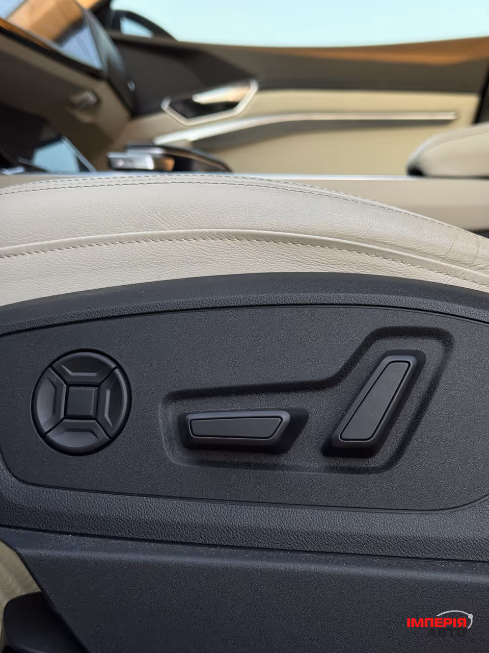 Audi Q8 e-tron - фото 15