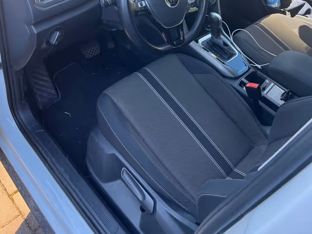 Volkswagen T-Roc - зображення 3