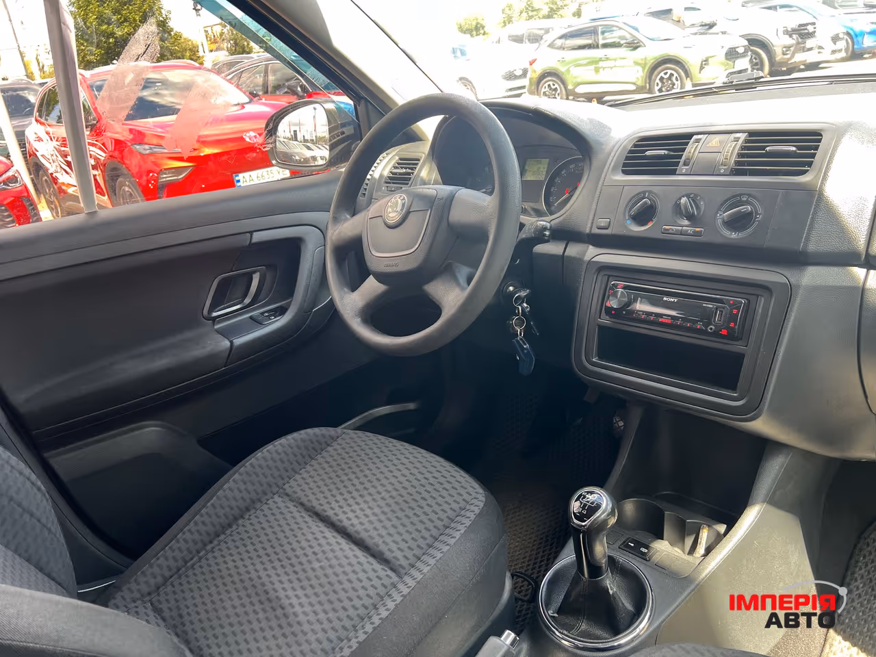 Skoda Fabia - фото 25