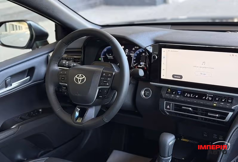 Toyota Camry - фото 8