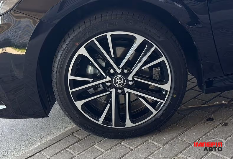 Toyota Camry - фото 5