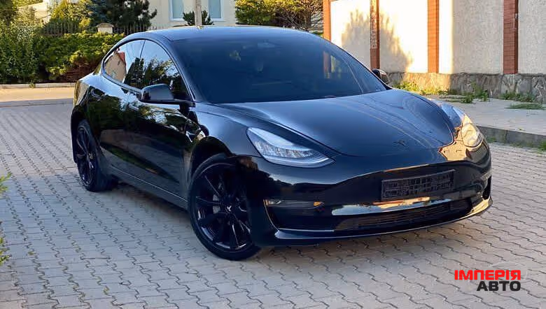 Tesla Model 3 - фото 3