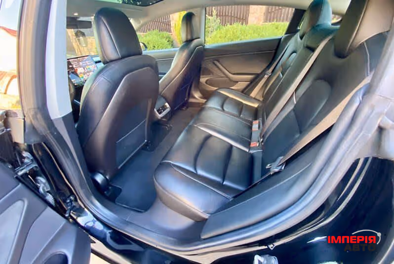 Tesla Model 3 - фото 13