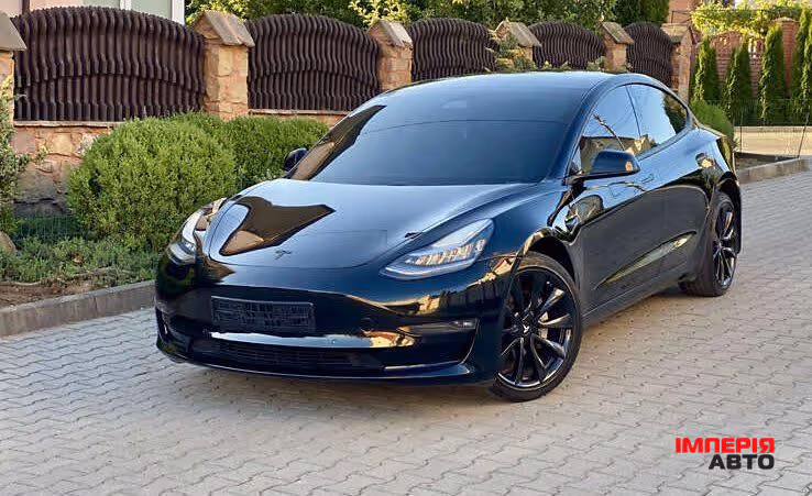 Tesla Model 3 - фото 2