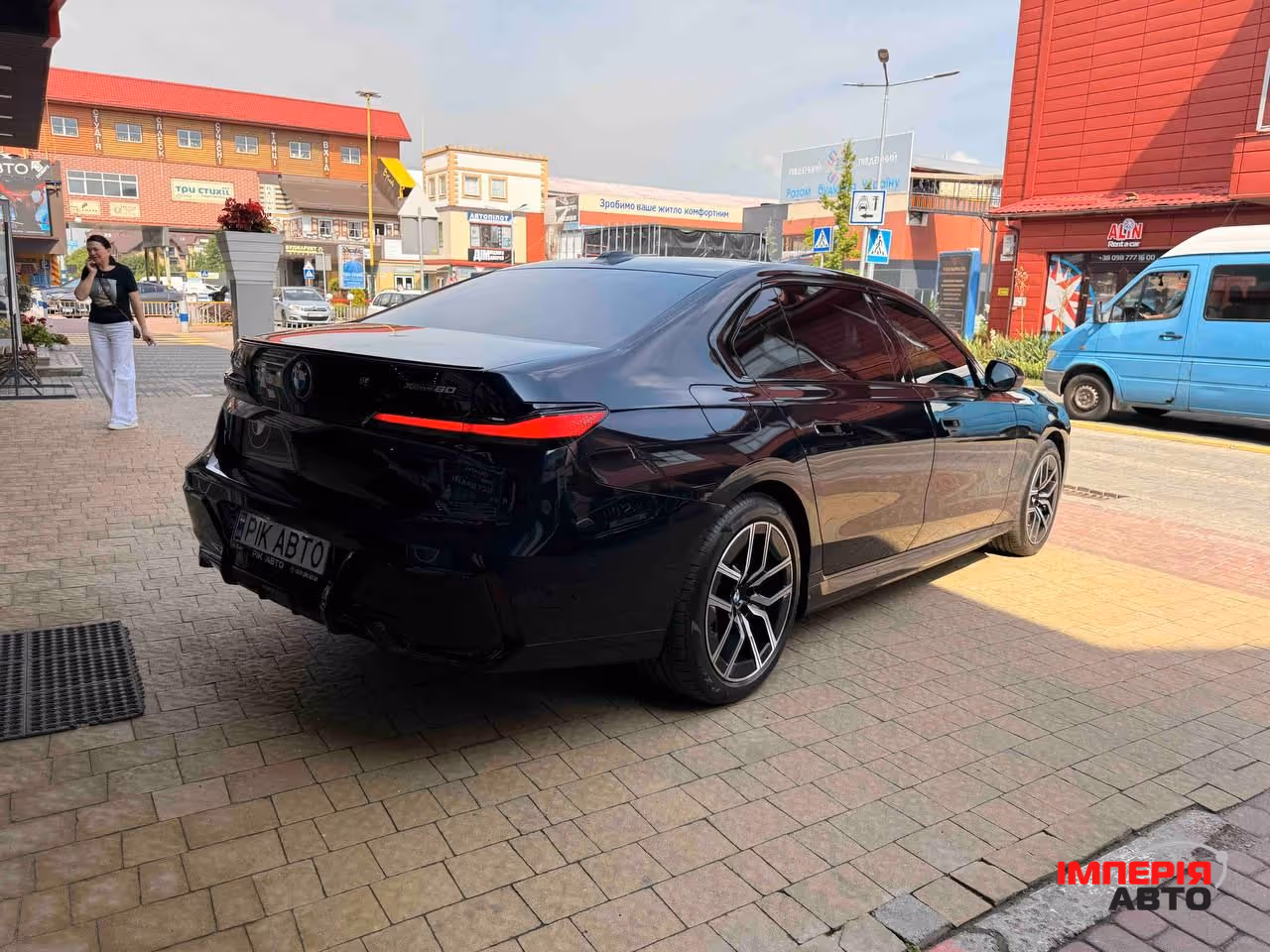 BMW i7 - фото 4