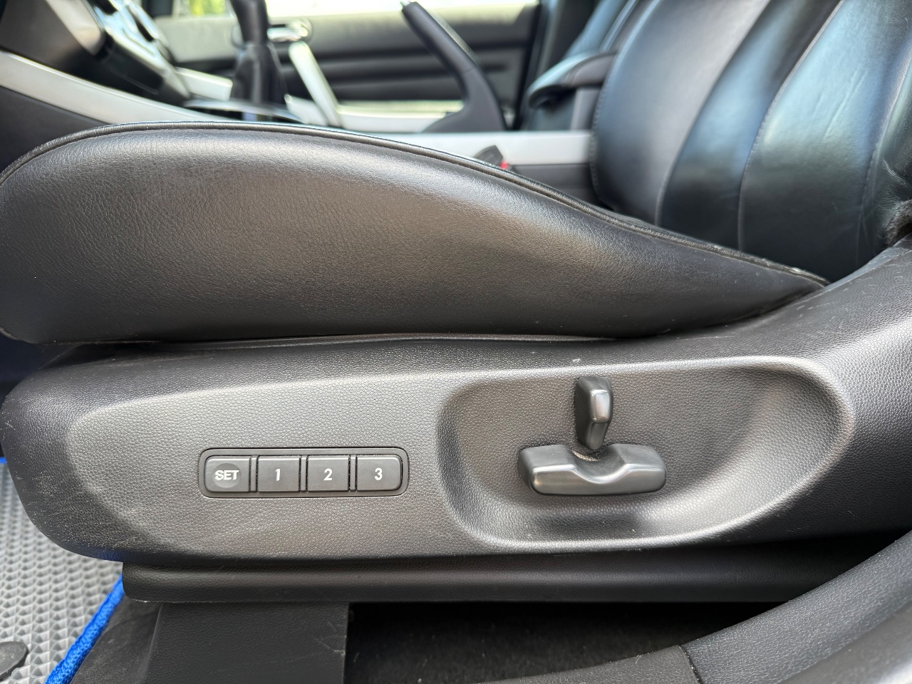 Mazda CX-7 - фото 32