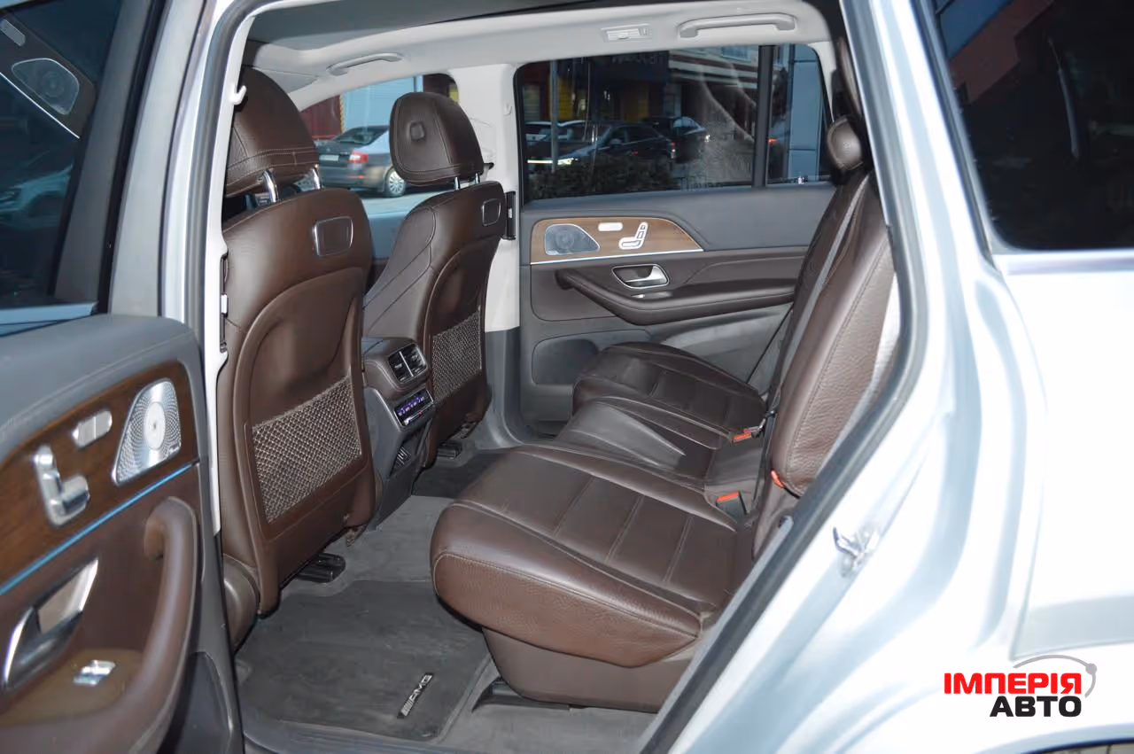 Mercedes-Benz GLS - фото 6