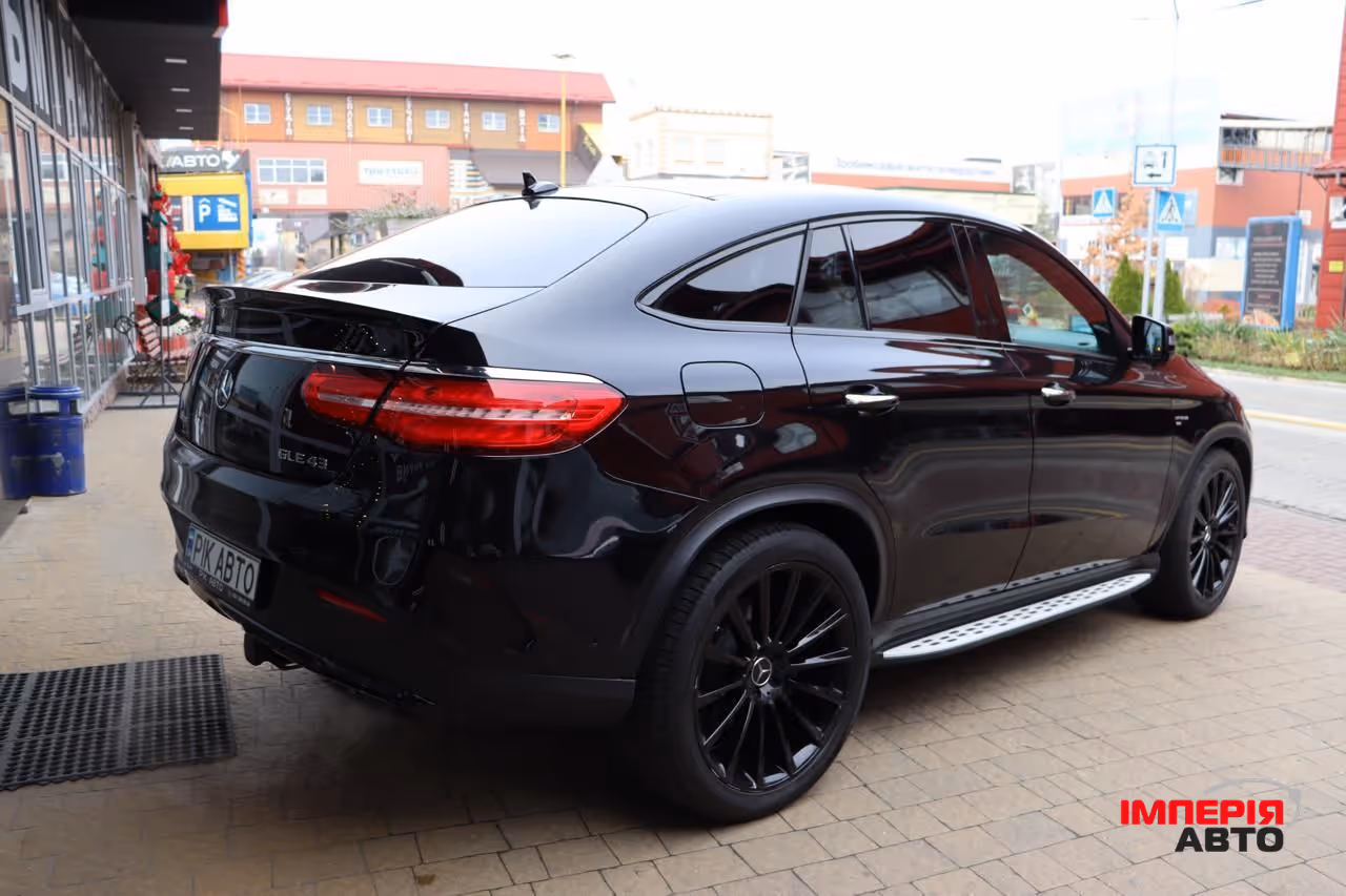 Mercedes-Benz GLE Coupe AMG - фото 3