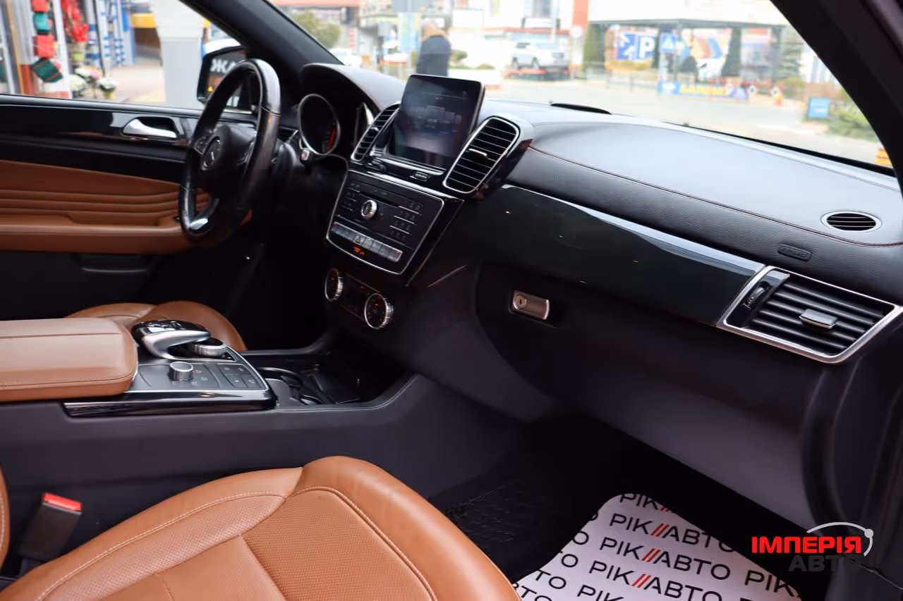 Mercedes-Benz GLE Coupe AMG - фото 10
