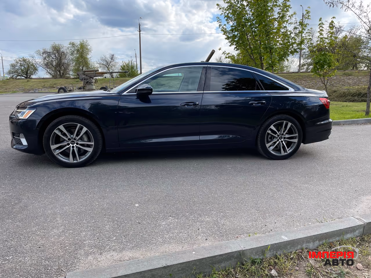 Audi A6 - фото 8