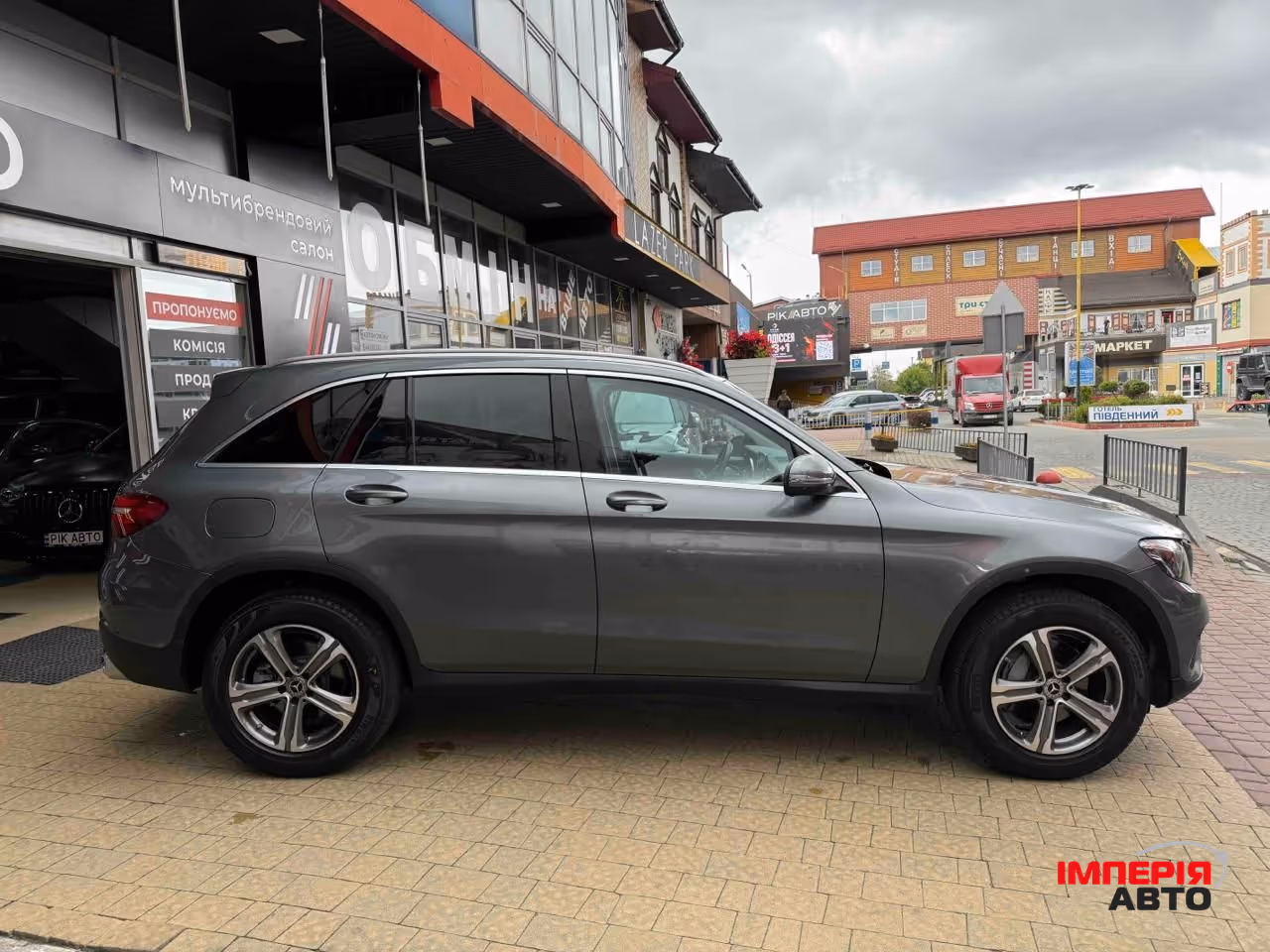 Mercedes-Benz GLC - фото 3