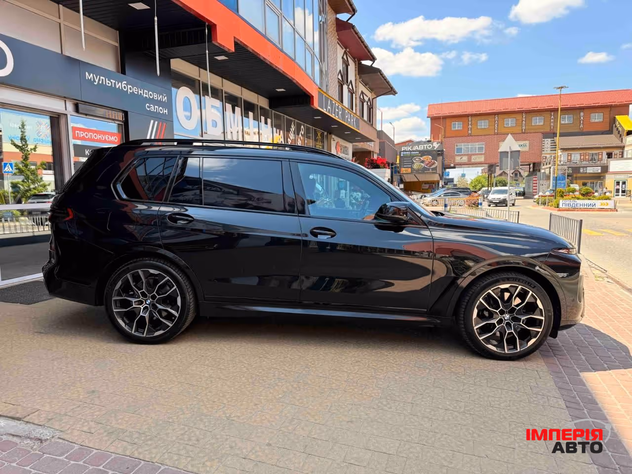 BMW X7 - фото 3