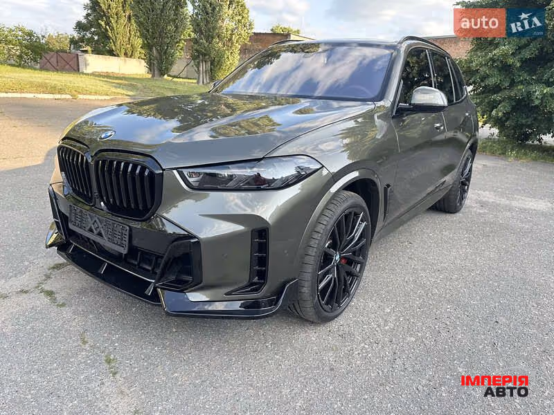 BMW X5 - фото 1