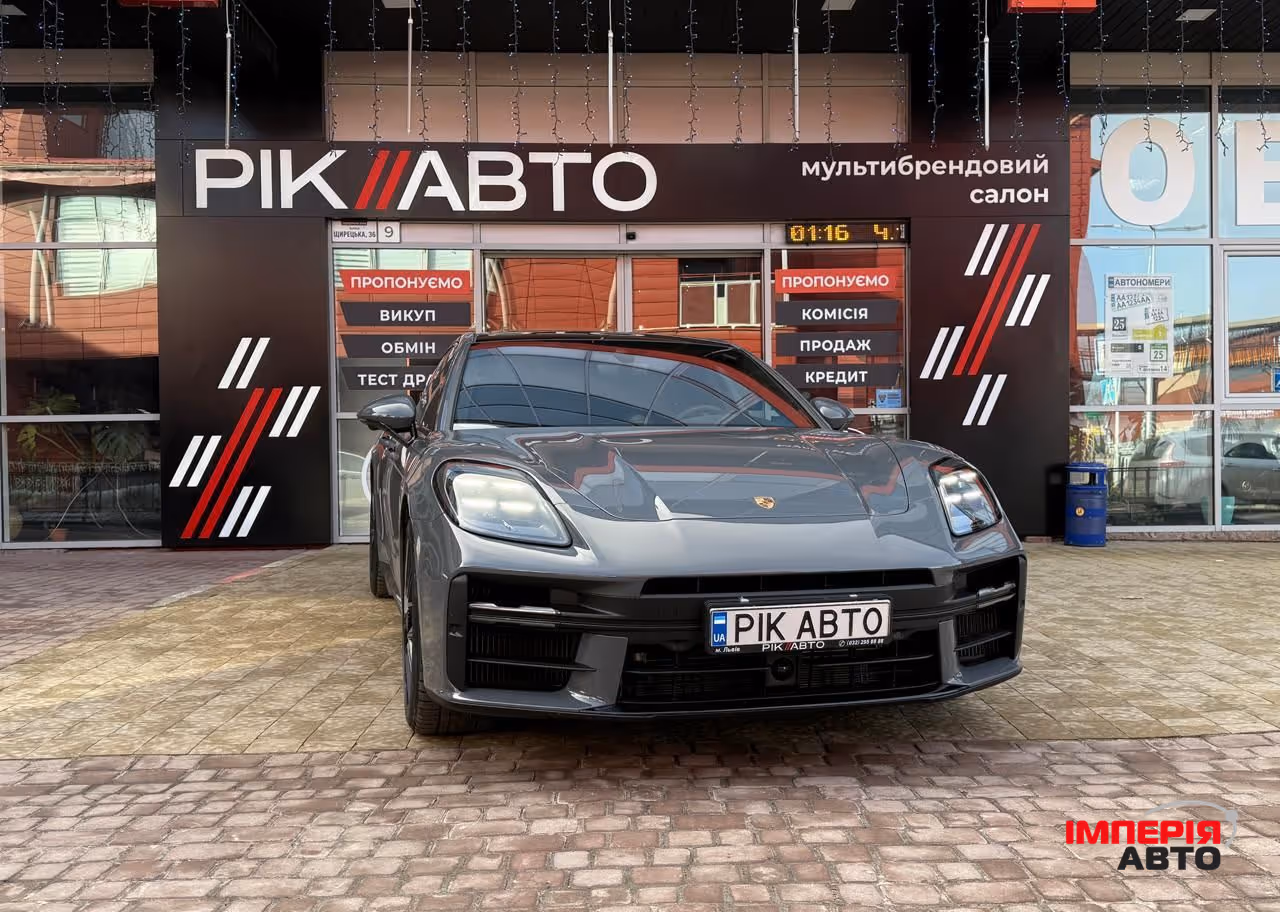 Porsche Panamera - фото 1