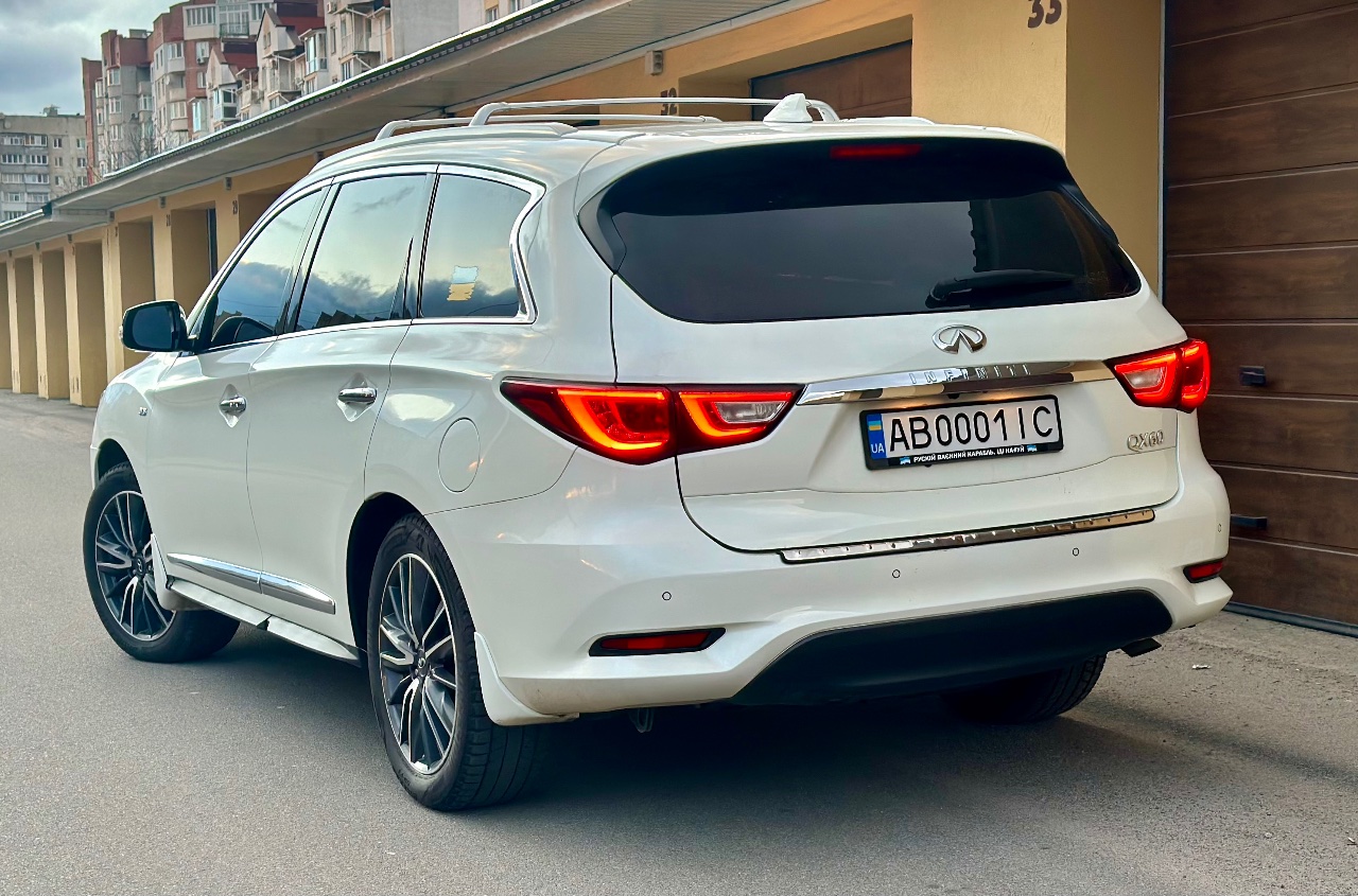 Infiniti QX60 - фото 3