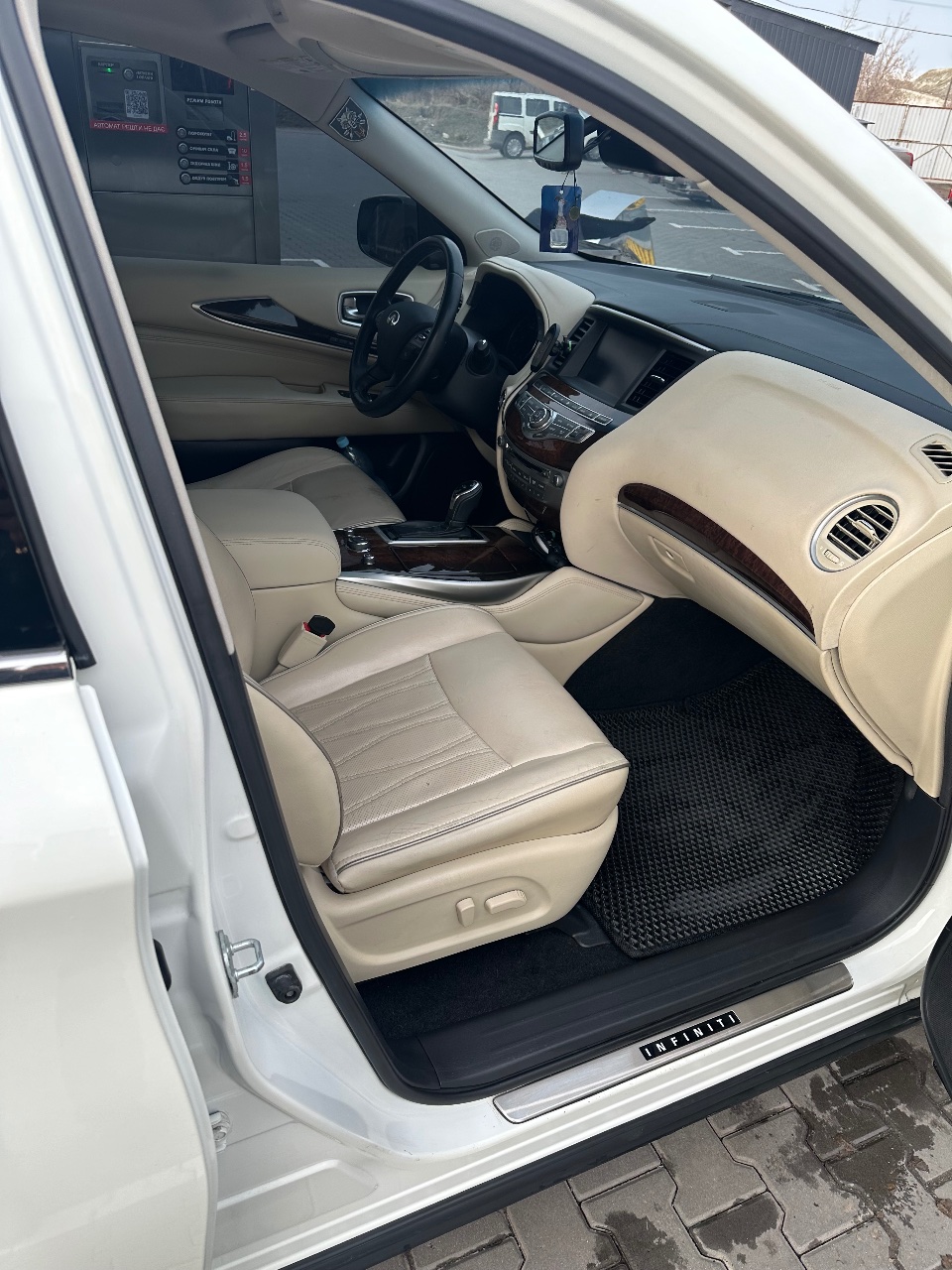 Infiniti QX60 - фото 8