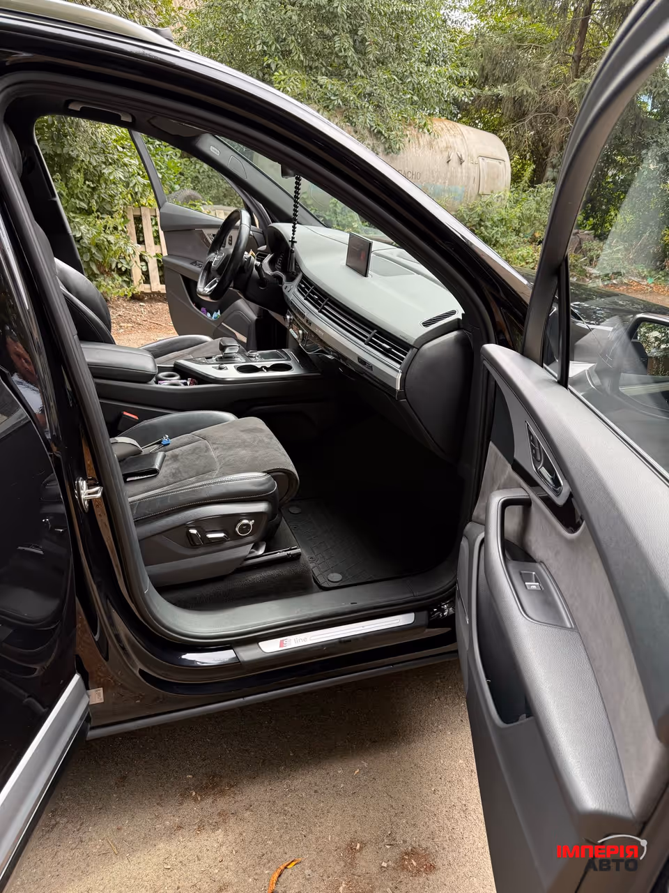 Audi Q7 - фото 57