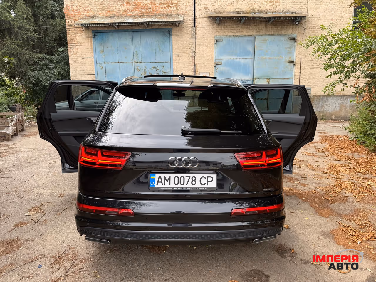 Audi Q7 - фото 45