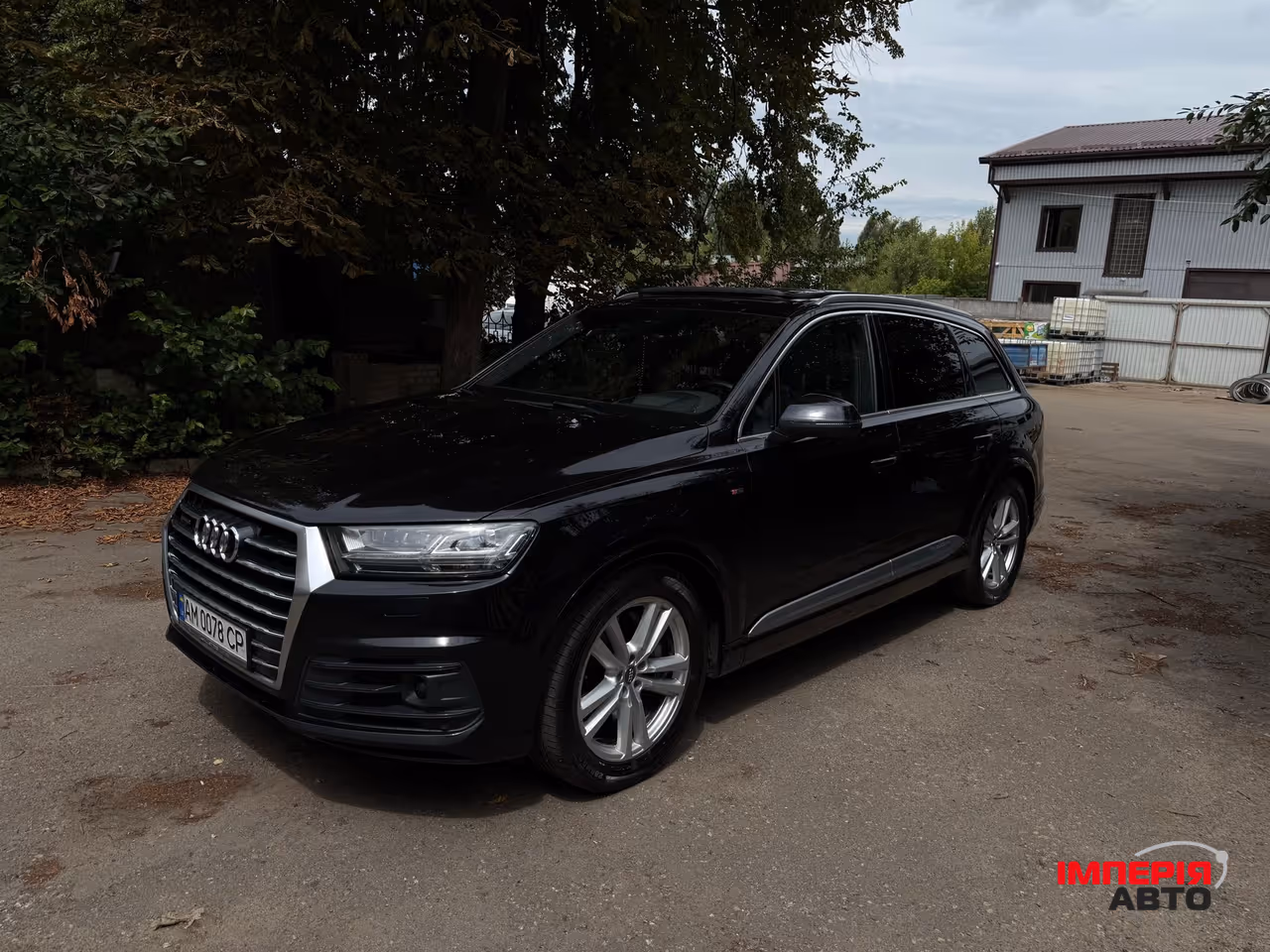 Audi Q7 - фото 30