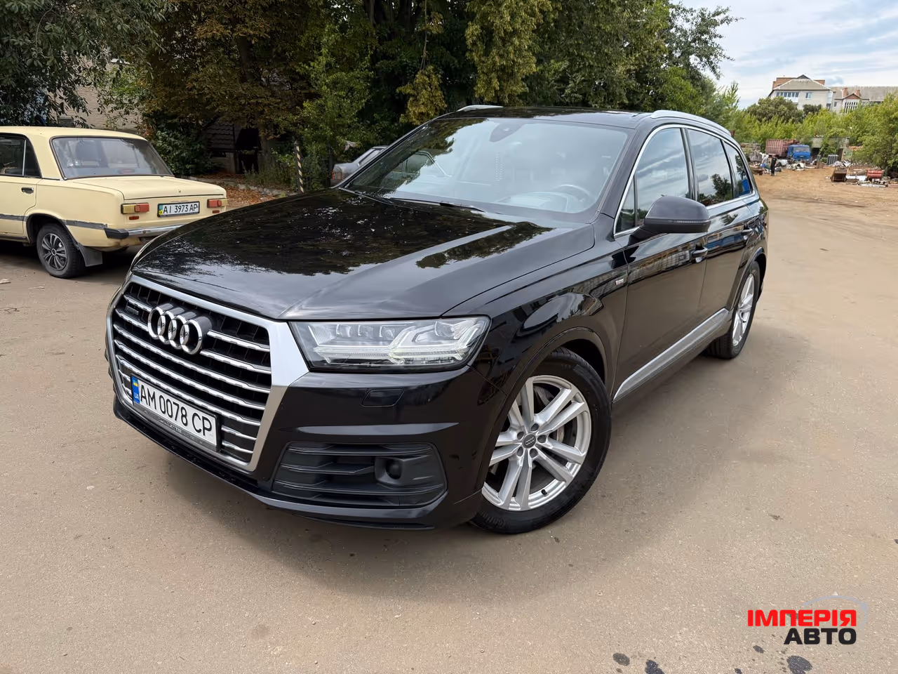 Audi Q7 - фото 16