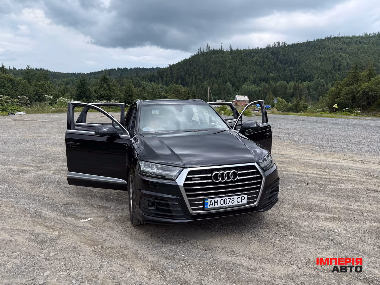 Audi Q7 - фото 11