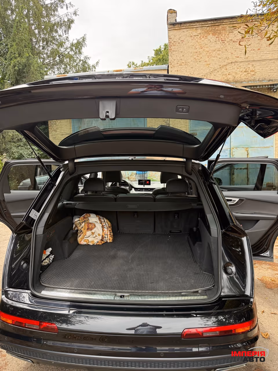 Audi Q7 - фото 44