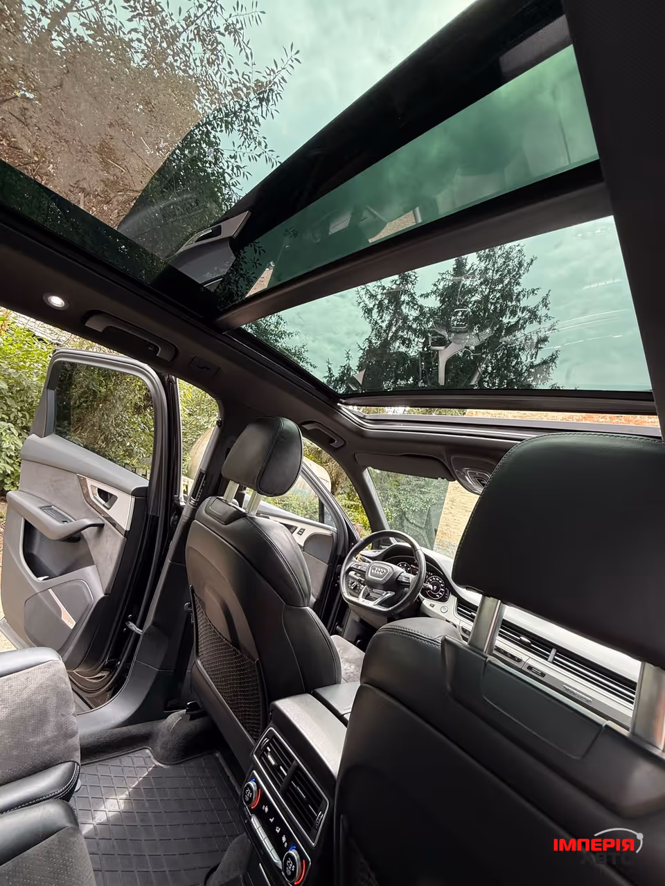 Audi Q7 - фото 50
