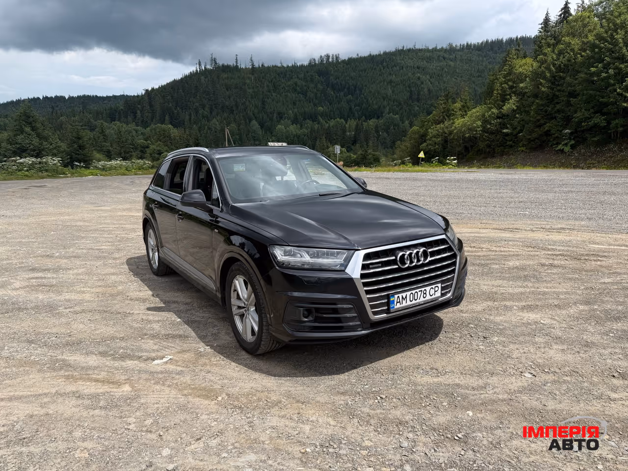 Audi Q7 - фото 8