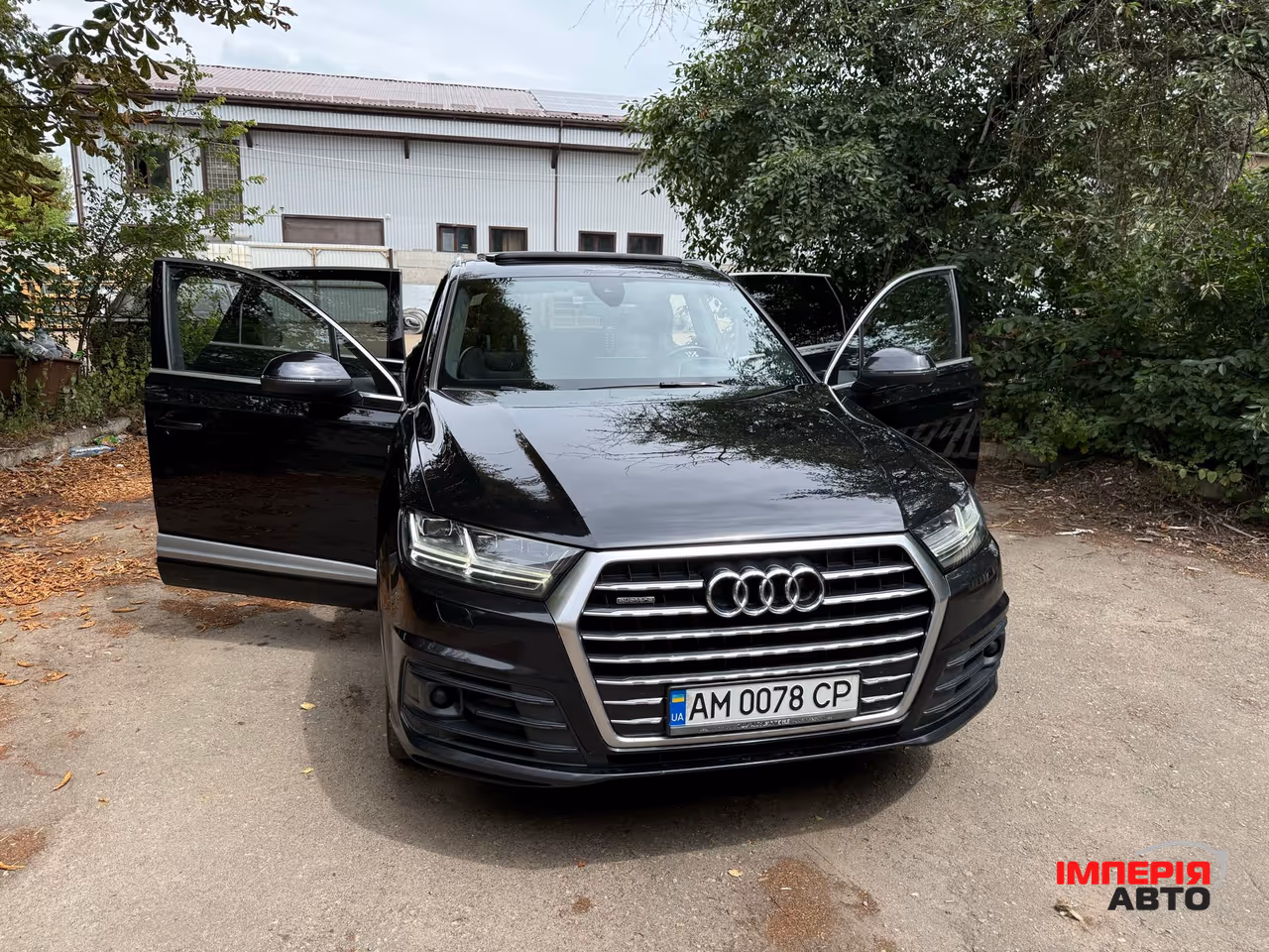 Audi Q7 - фото 48