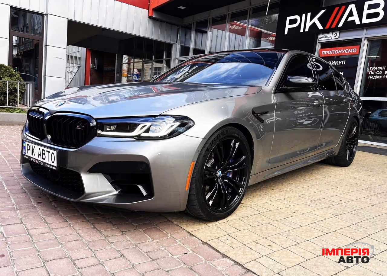 BMW M5 - фото 2