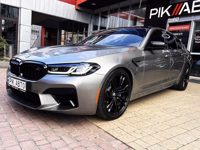 BMW M5 - зображення 2