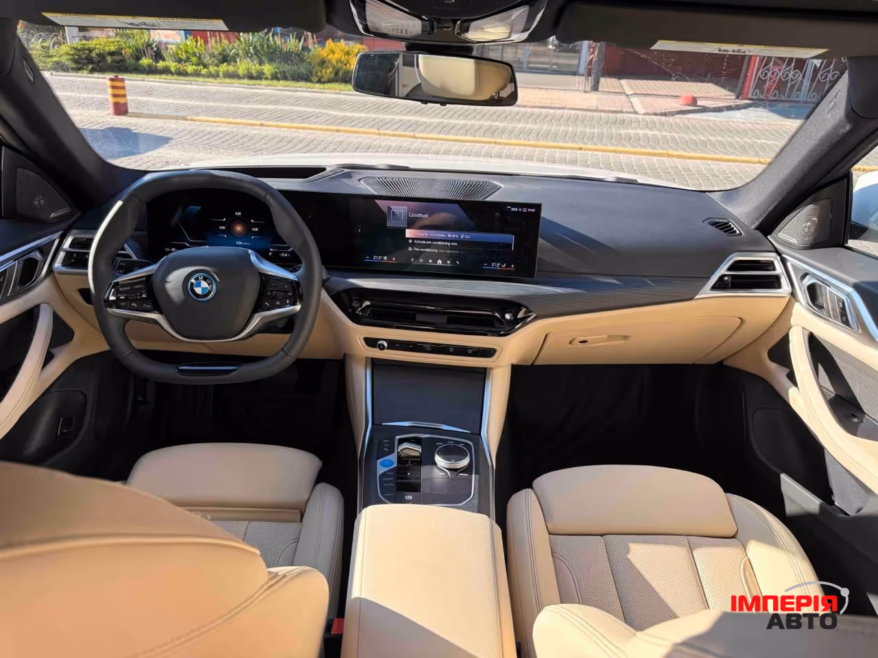 BMW i4 - фото 7