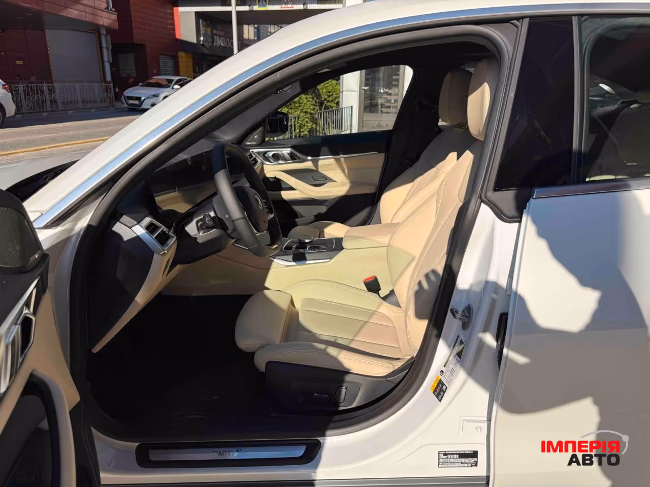 BMW i4 - фото 5