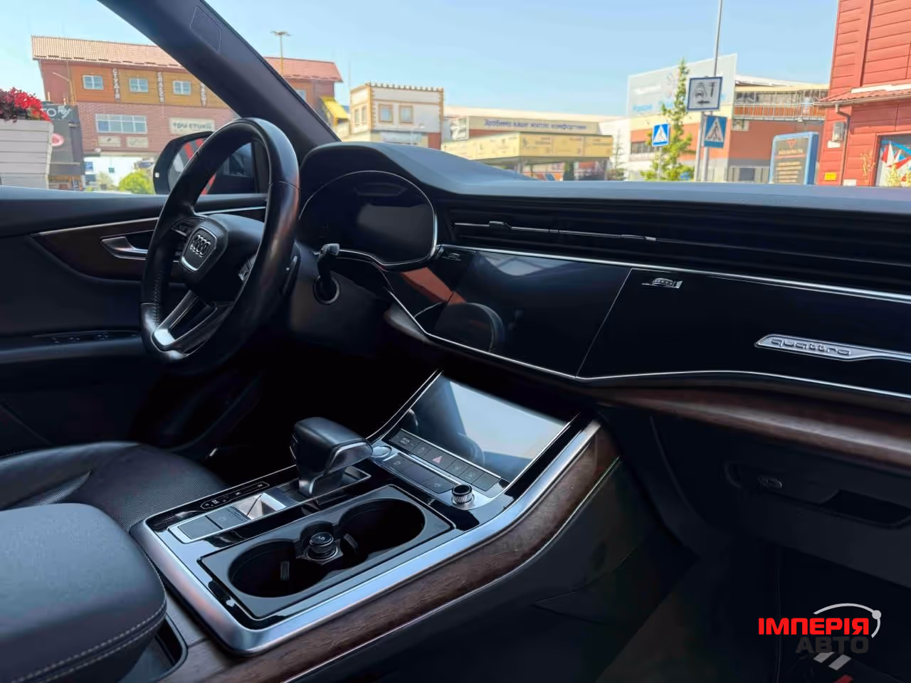 Audi Q8 - фото 9