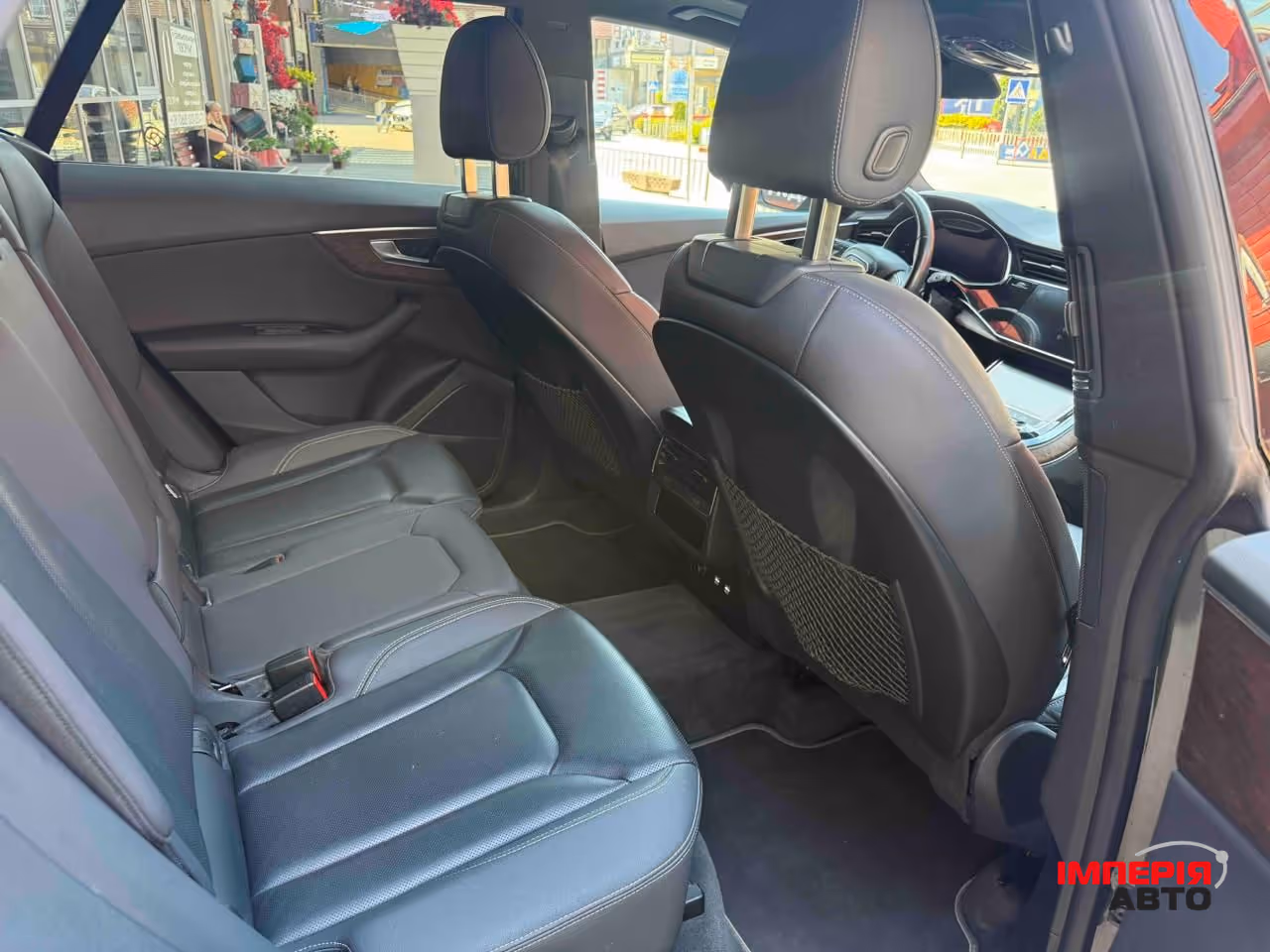 Audi Q8 - фото 10