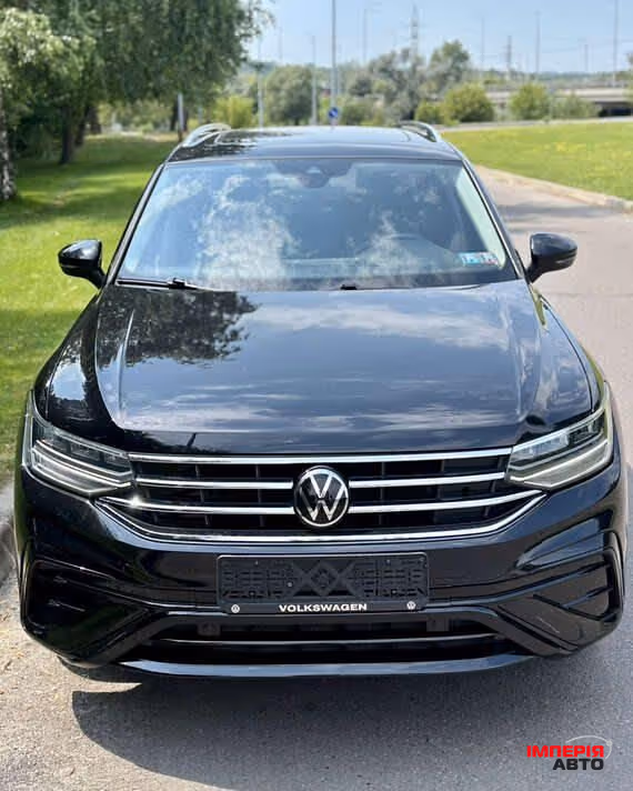 Volkswagen Tiguan - фото 8