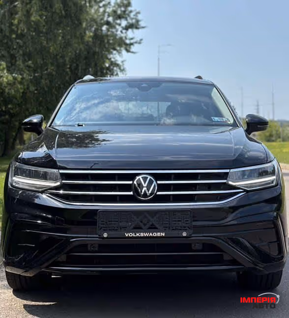Volkswagen Tiguan - фото 3