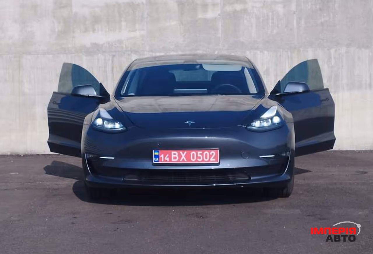 Tesla Model 3 - фото 3
