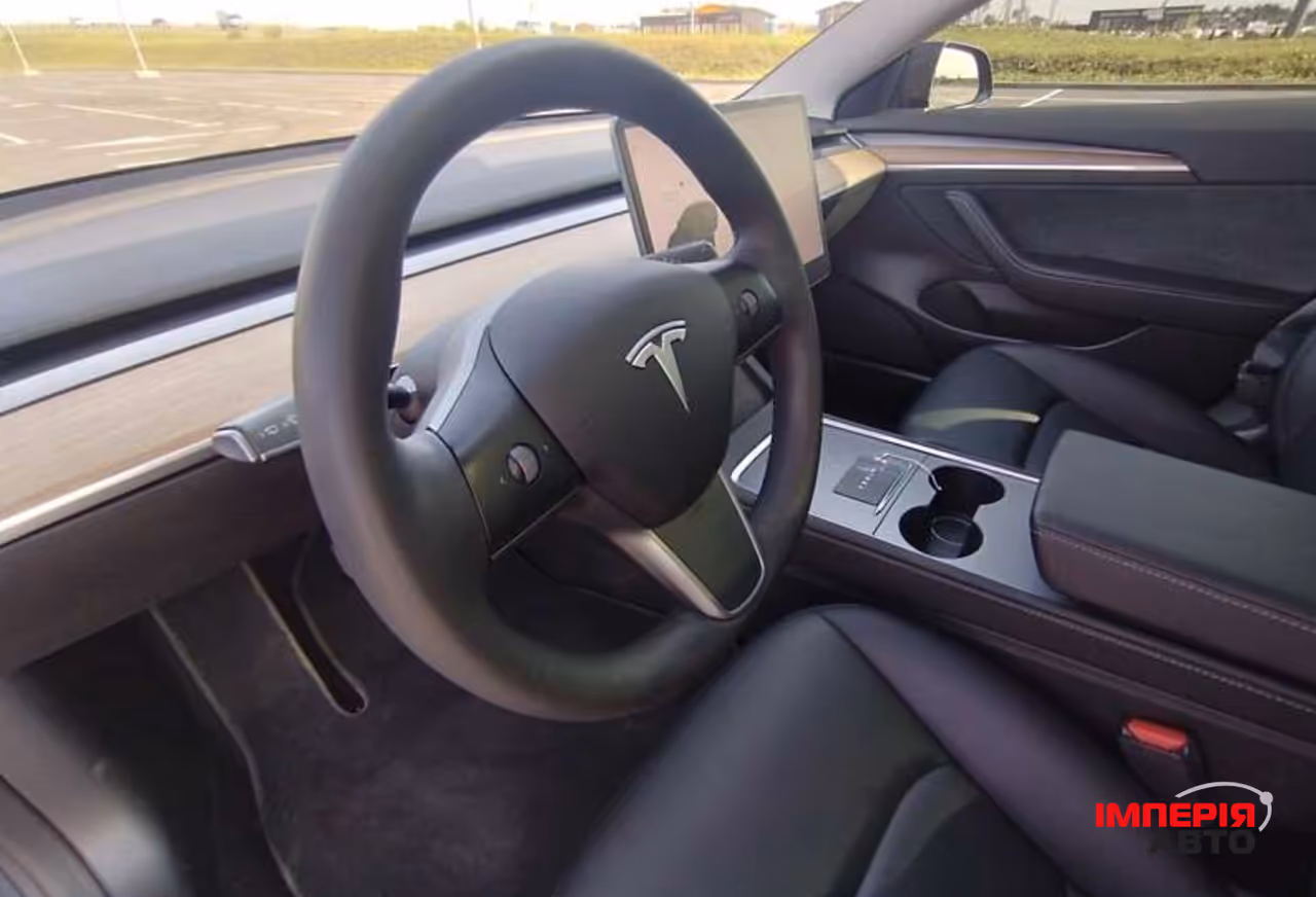 Tesla Model 3 - фото 17