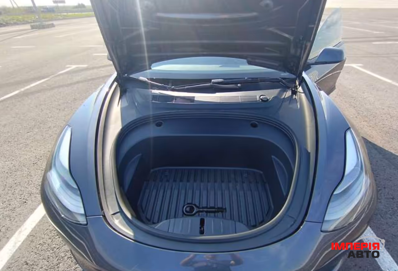 Tesla Model 3 - фото 14